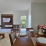 Amplo 2 Suites + 2 Quartos Prox Paraguai